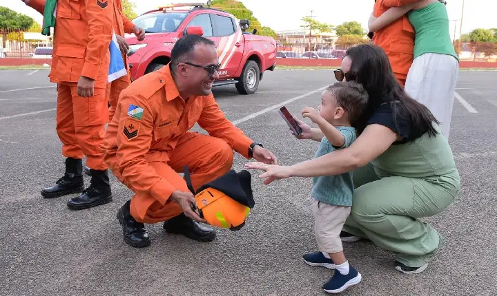 Após 45 dias no estado do Amazonas, bombeiros retornam a Roraima