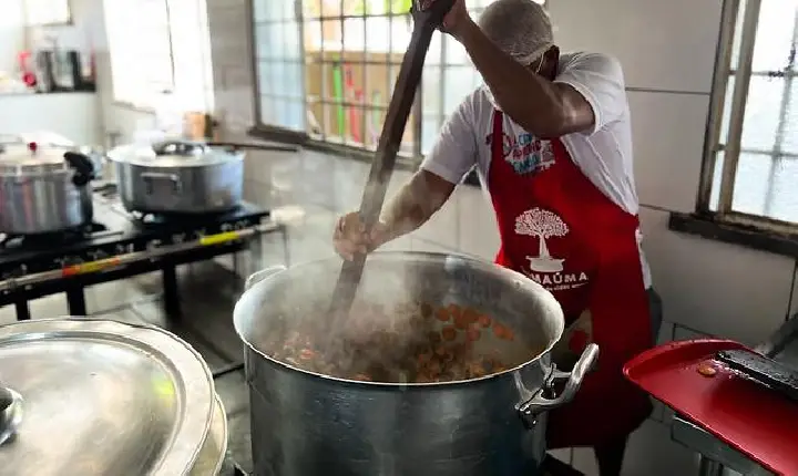 Cáritas Brasileira e Sesc Roraima promovem encontro para fortalecer iniciativas de segurança alimentar e nutricional em Boa Vista