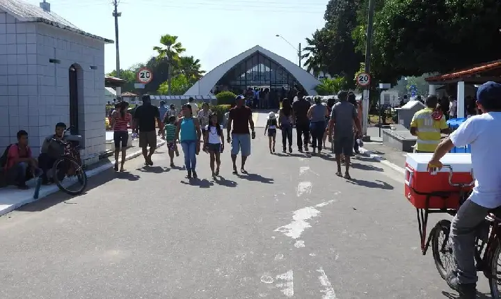 Cemitérios de Boa Vista terá missas durante todo o Dia de Finados, confira