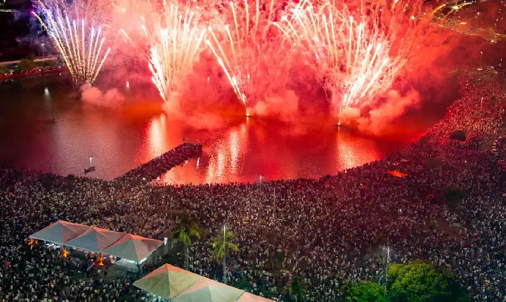 Com show de Ávine Vinny, Réveillon do Parque Anauá reúne 100 mil pessoas na virada do ano