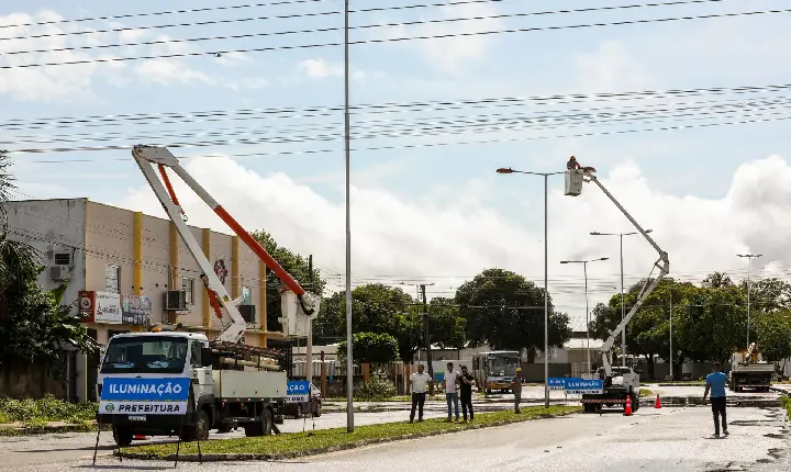 Começa a última etapa de modernização da iluminação pública em Boa Vista.