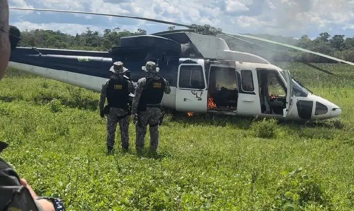 Helicóptero é inutilizado por órgãos de segurança pública durante Operação CATRIMANI II.