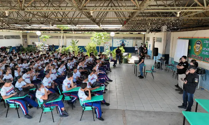 Polícia Civil leva palestra sobre prevenção de crimes sexuais para jovens em Bonfim