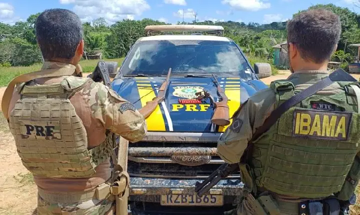 PRF e IBAMA apreendem armas de fogo, munições, ouro e mercúrio em Operação Conjunta em Roraima