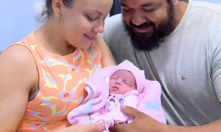 Roraima celebra o nascimento da primeira bebê de 2025: Maria Cecília