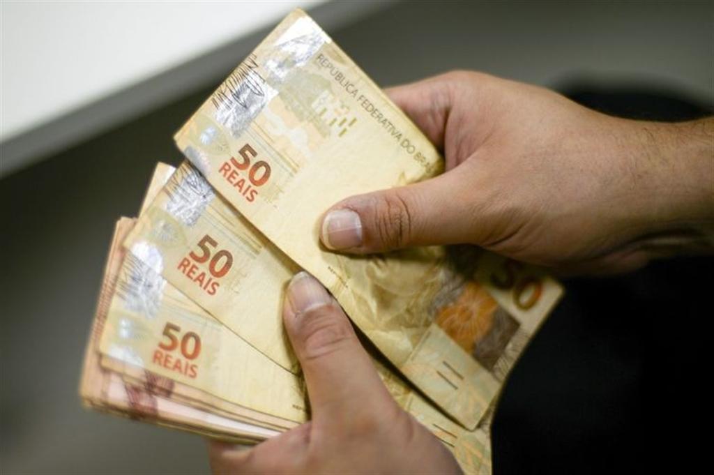 Beneficiários recebem hoje primeira parcela de julho do Auxílio Brasil