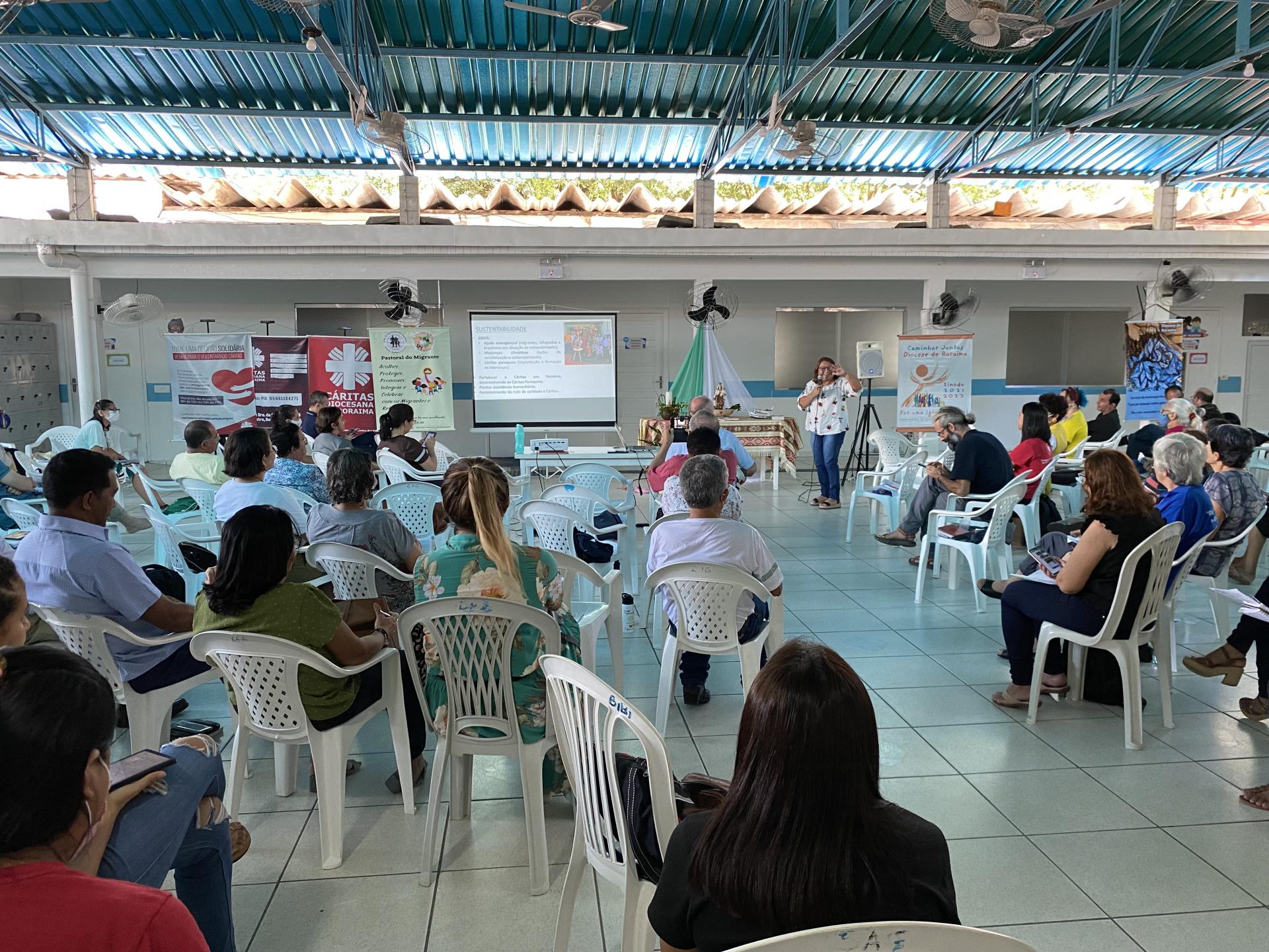 No encontro foram apresentados trabalhos e serviços que já estão presentes em paróquias da Diocese de Roraima.