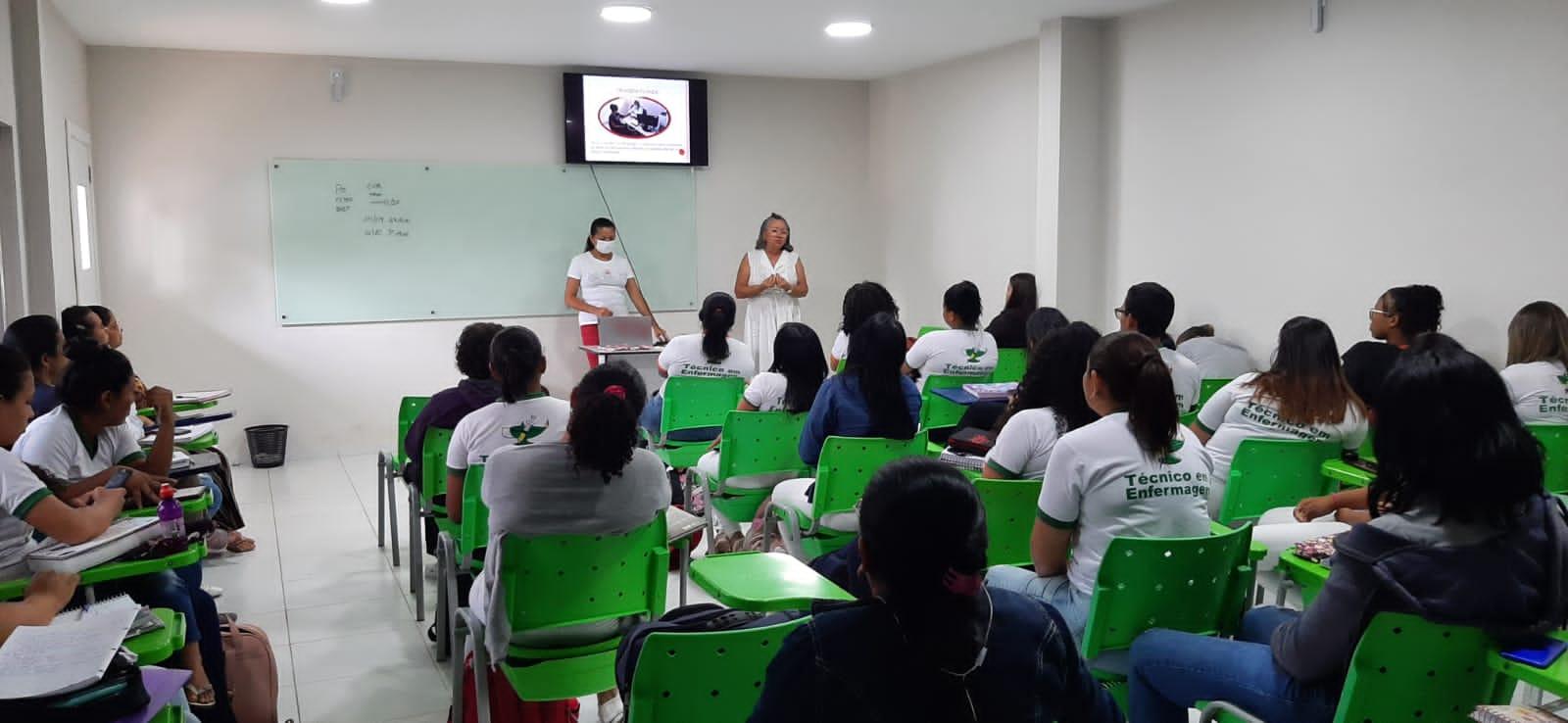 Hemocentro promove palestras para captar novos doadores