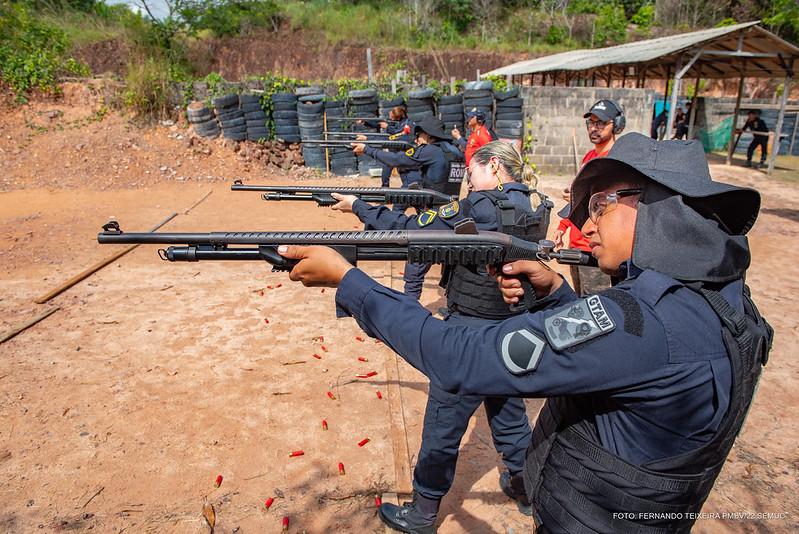 Guardas municipais finalizam curso de tiro com arma longa