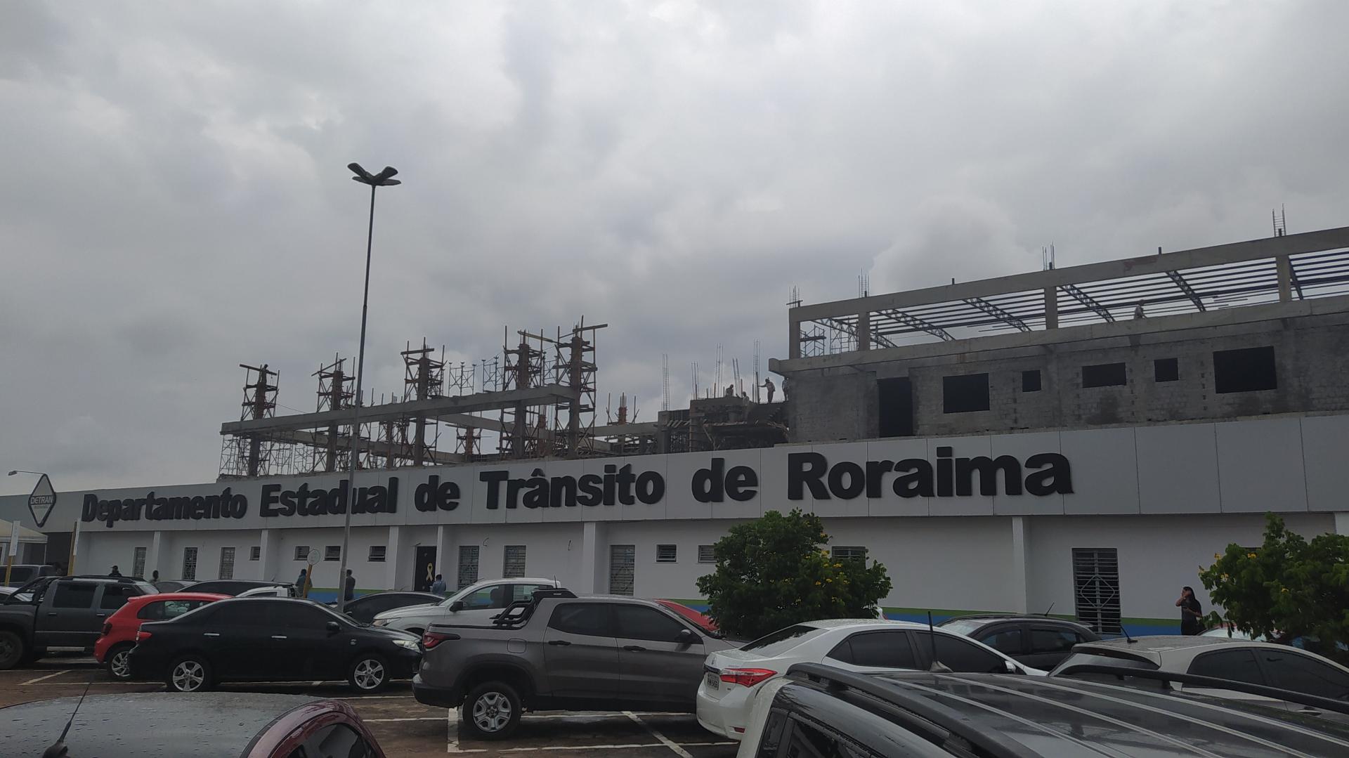 Detran prorroga prazo de entrega de documentos para selecionados