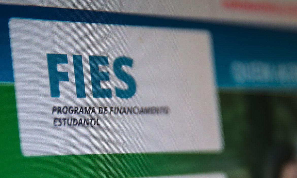 FIES: Última semana para renegociar dívidas com até 99% de desconto