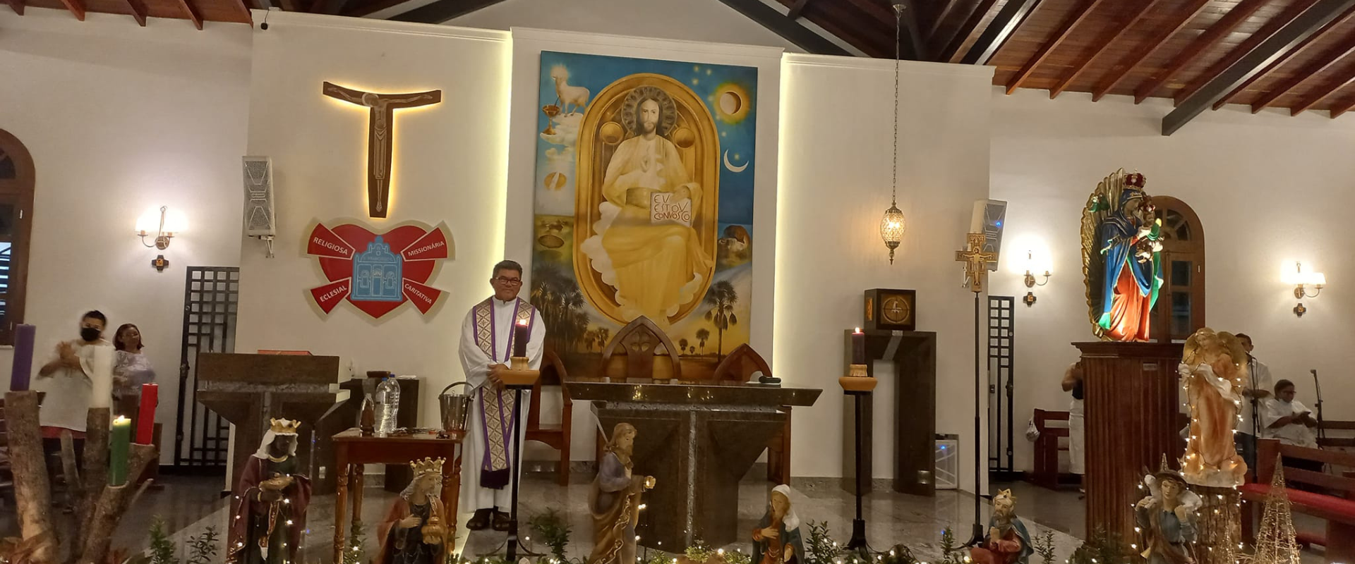 Padre Mário Castro celebra última missa como pároco da paróquia São Francisco