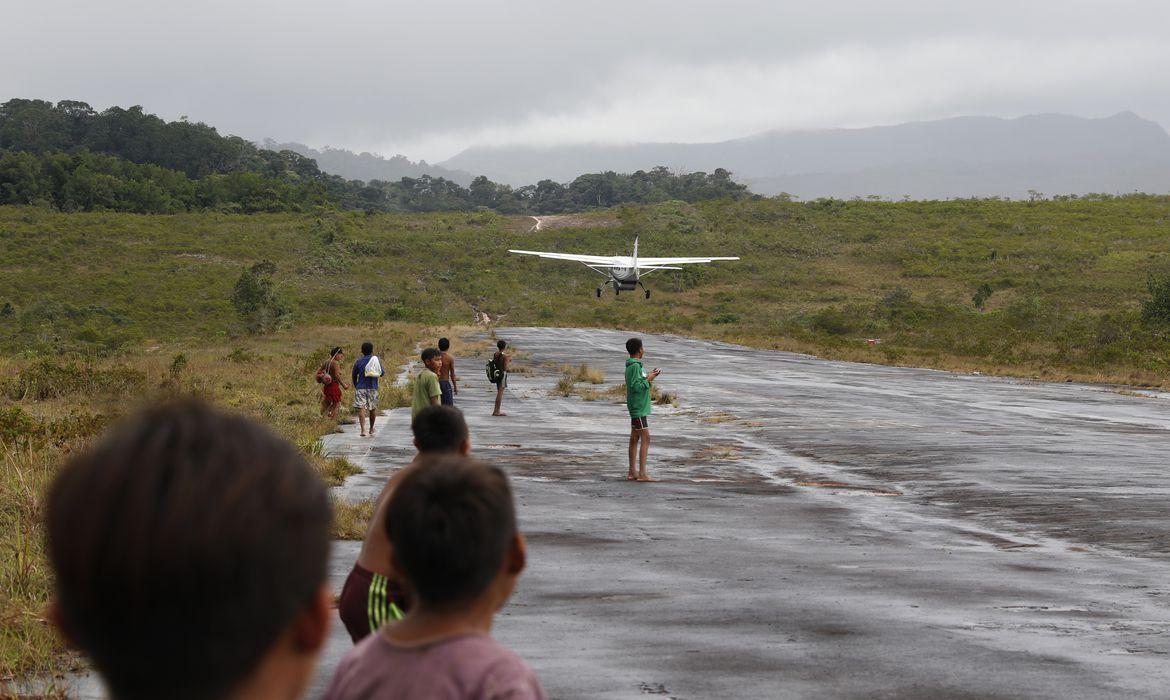 Profissionais de saúde superam desafios para salvar vidas yanomami