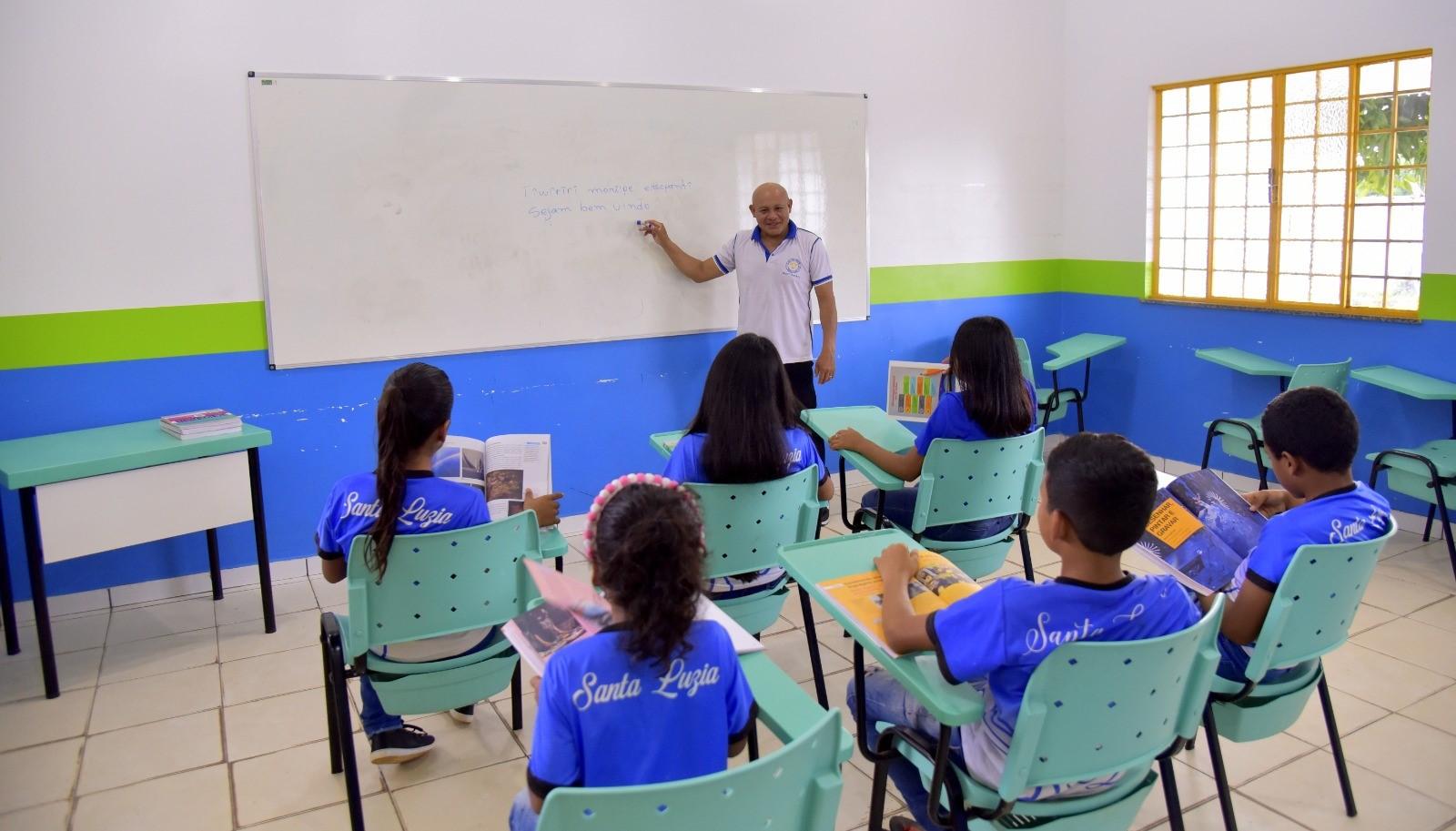 Mais de 17 mil estudantes indígenas retornam às salas de aula na segunda-feira