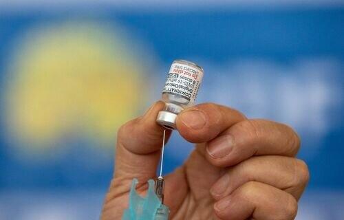 Mais de 9 milhões de doses da vacina bivalente contra covid-19 já foram aplicadas no Brasil
