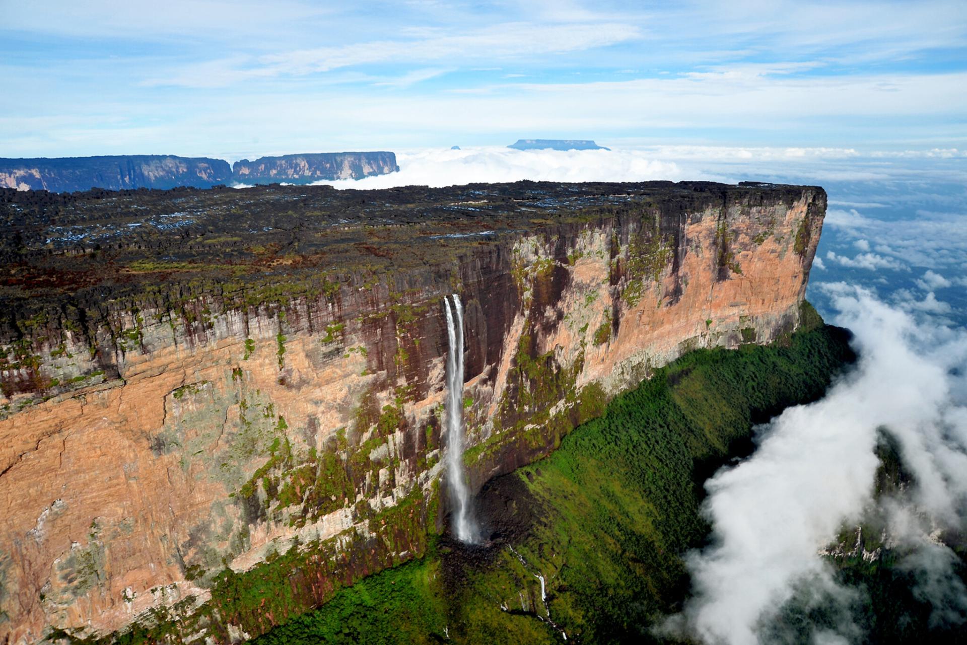 Roraima apresenta experiências de turismo em territórios indígenas durante evento temático em Rondônia