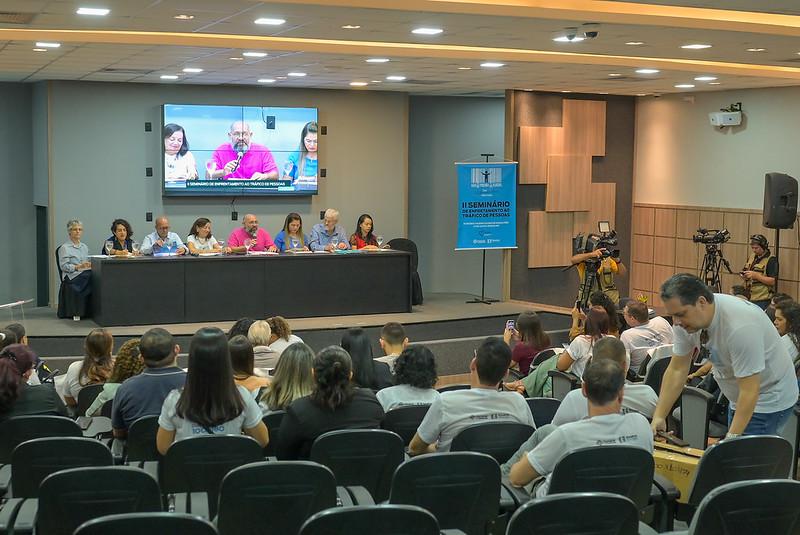 Bispo de Roraima participa do II Seminário de Enfrentamento ao Tráfico de Pessoas