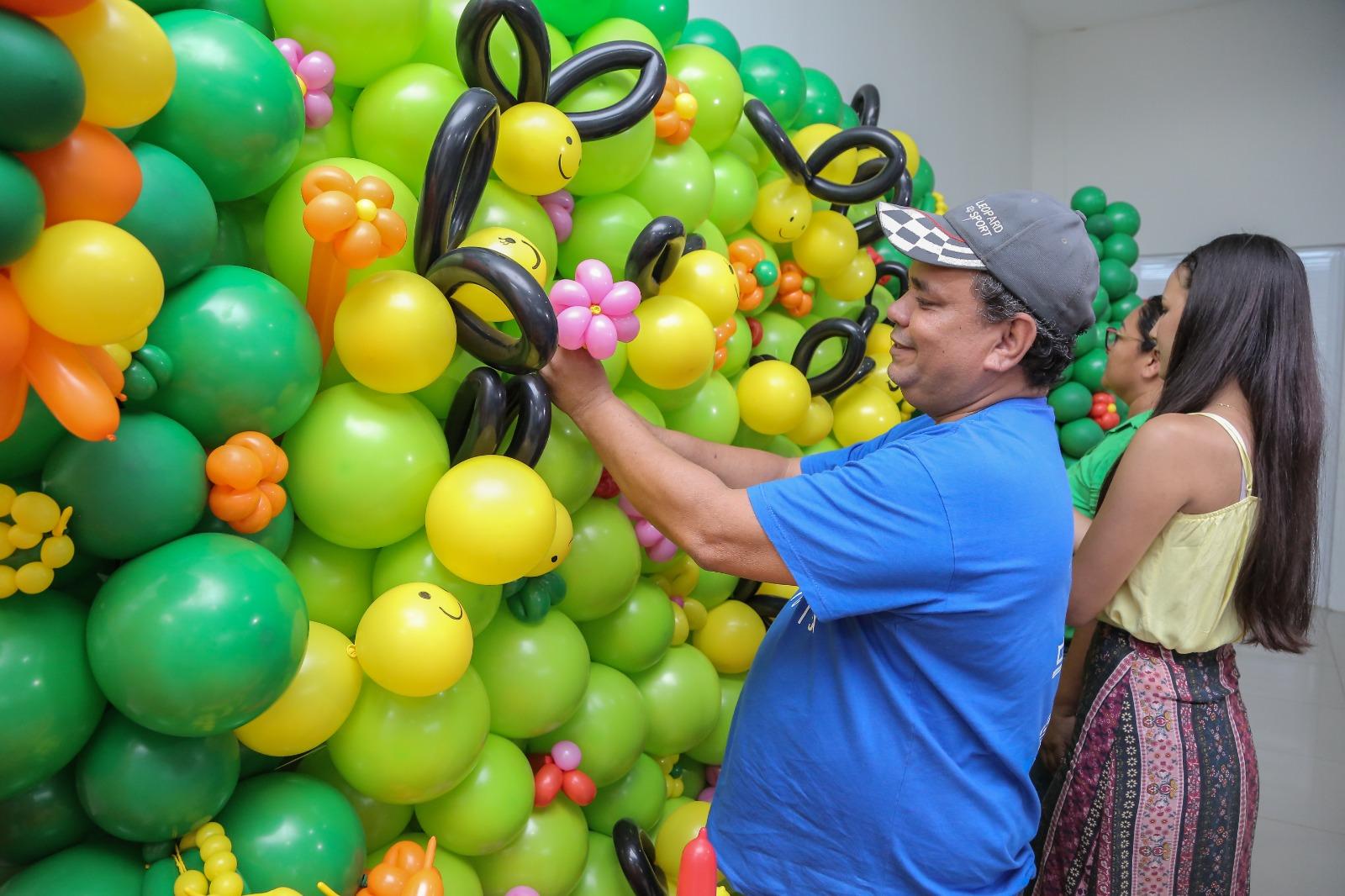 Cenário de festa junina marca encerramento de curso promovido pela Escolegis