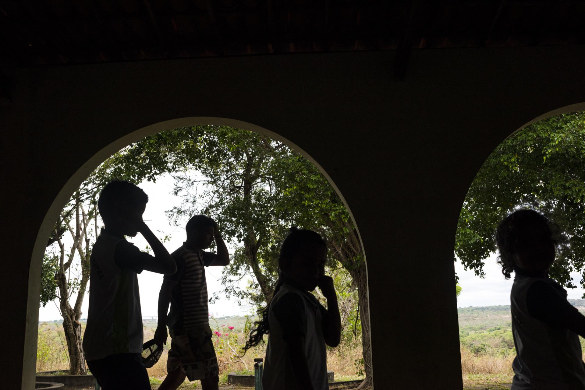 32 Mil Crianças e Adolescentes em Abrigos: O Desafio do Abandono no Brasil