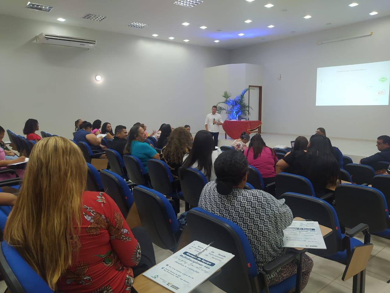 Atuação da equipe multidisciplinar nas cirurgias bariátricas é tema de palestra para pacientes