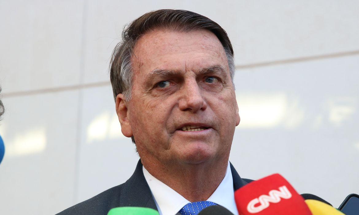 TSE começa a julgar Bolsonaro por abuso de poder político nas eleições