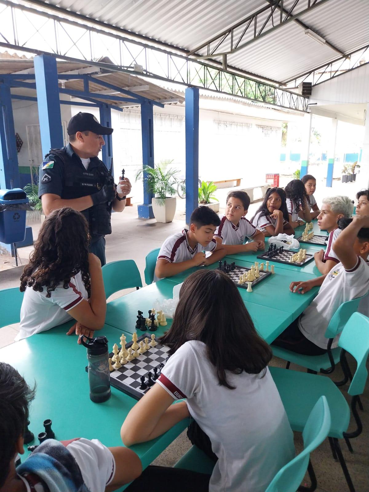 Escola Estadual Buriti realiza fase final de festival de xadrez