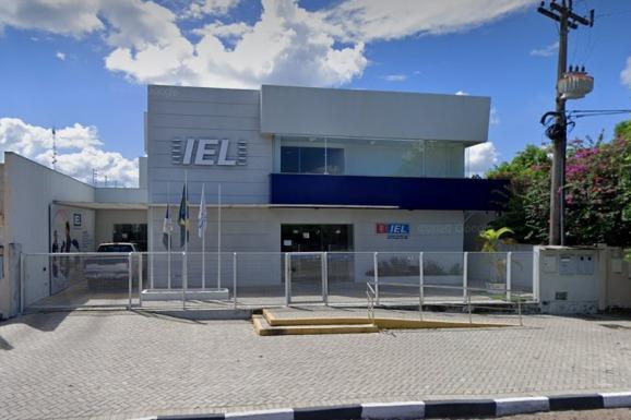 IEL-RR REALIZA PALESTRAS SOBRE ATENDIMENTO E VENDAS E ELABORAÇÃO DE CURRÍCULOS