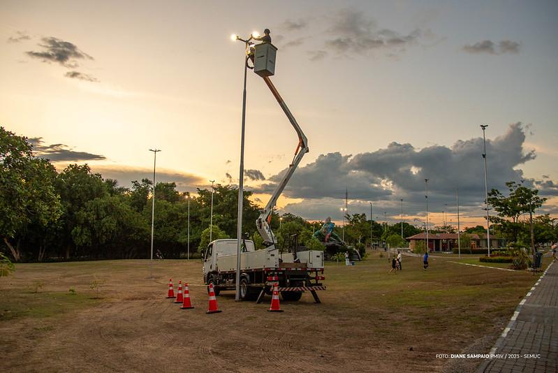 Modernização do sistema de iluminação na Praça do Mirandinha reduz consumo de energia em 50%