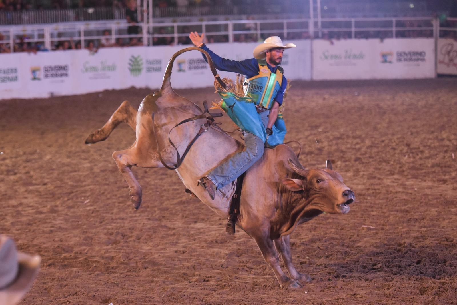 Provas equestre e de rodeio são atrações especiais da Expoferr Show