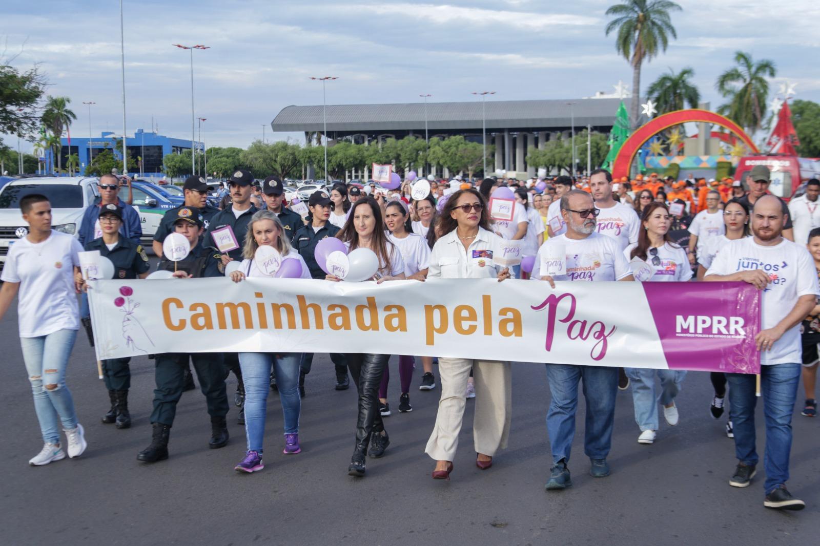 ALE-RR integra caminhada pelo fim da violência contra mulheres com instituições públicas do Estado