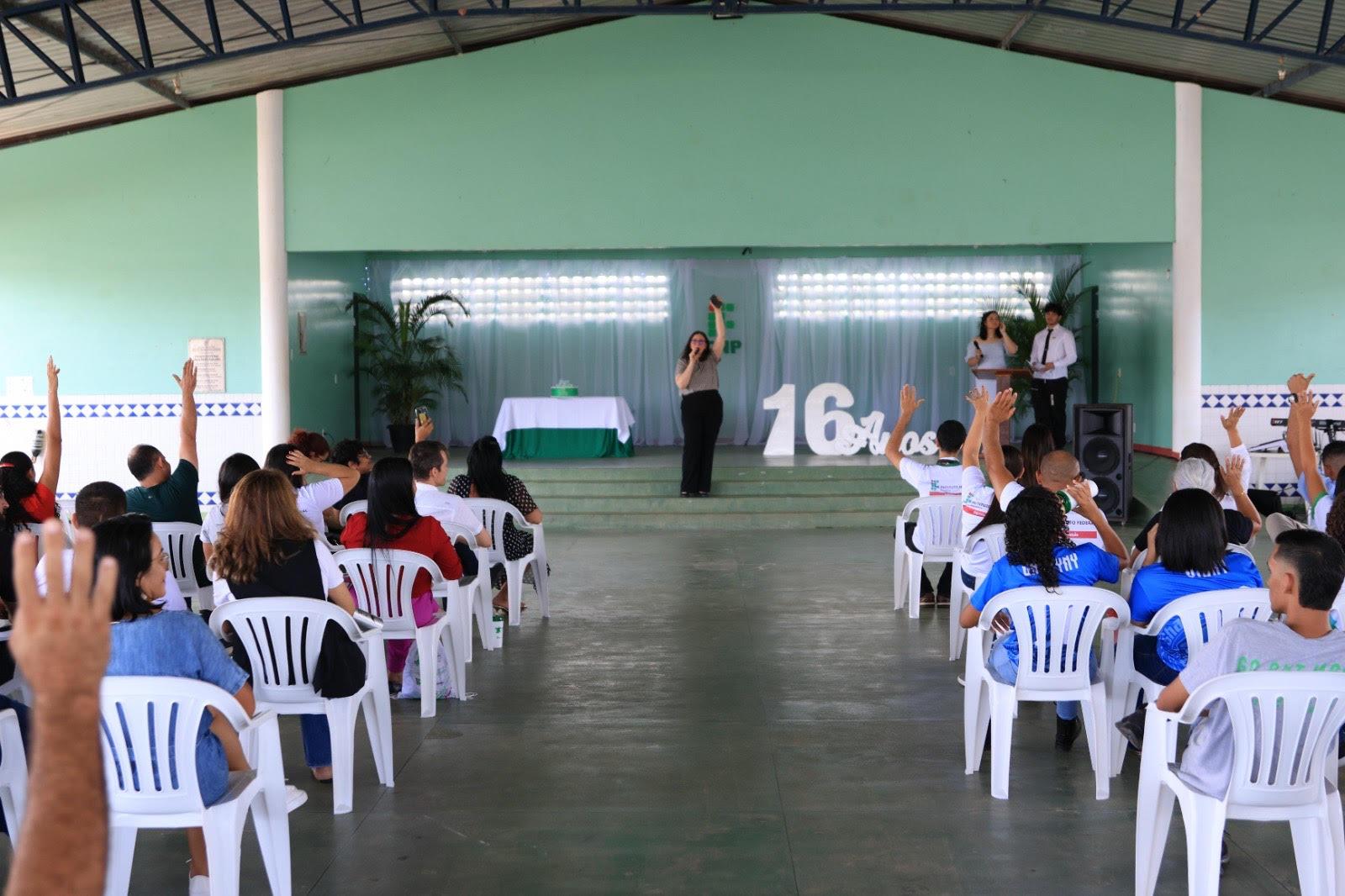 Comemoração de 16 anos do Campus Novo Paraíso marca segundo dia do maior evento do IFRR