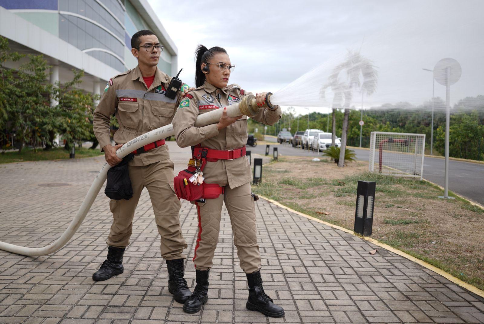 DIA ESTADUAL DO BOMBEIRO CIVIL Data homenageia profissional preparado para salvar vidas e proteger patrimônios