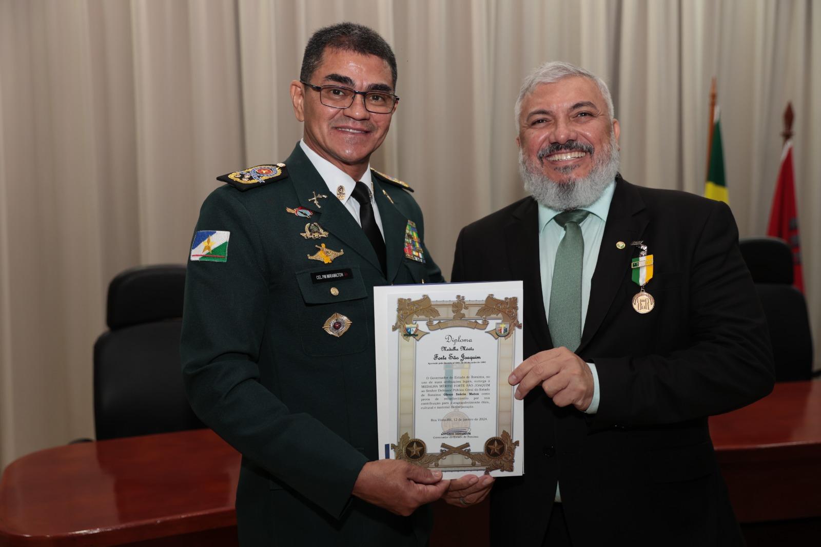 ORDEM AO MÉRITO‘Homenagem a toda Defensoria Pública’, diz defensor-geral ao receber Medalha Forte São Joaquim