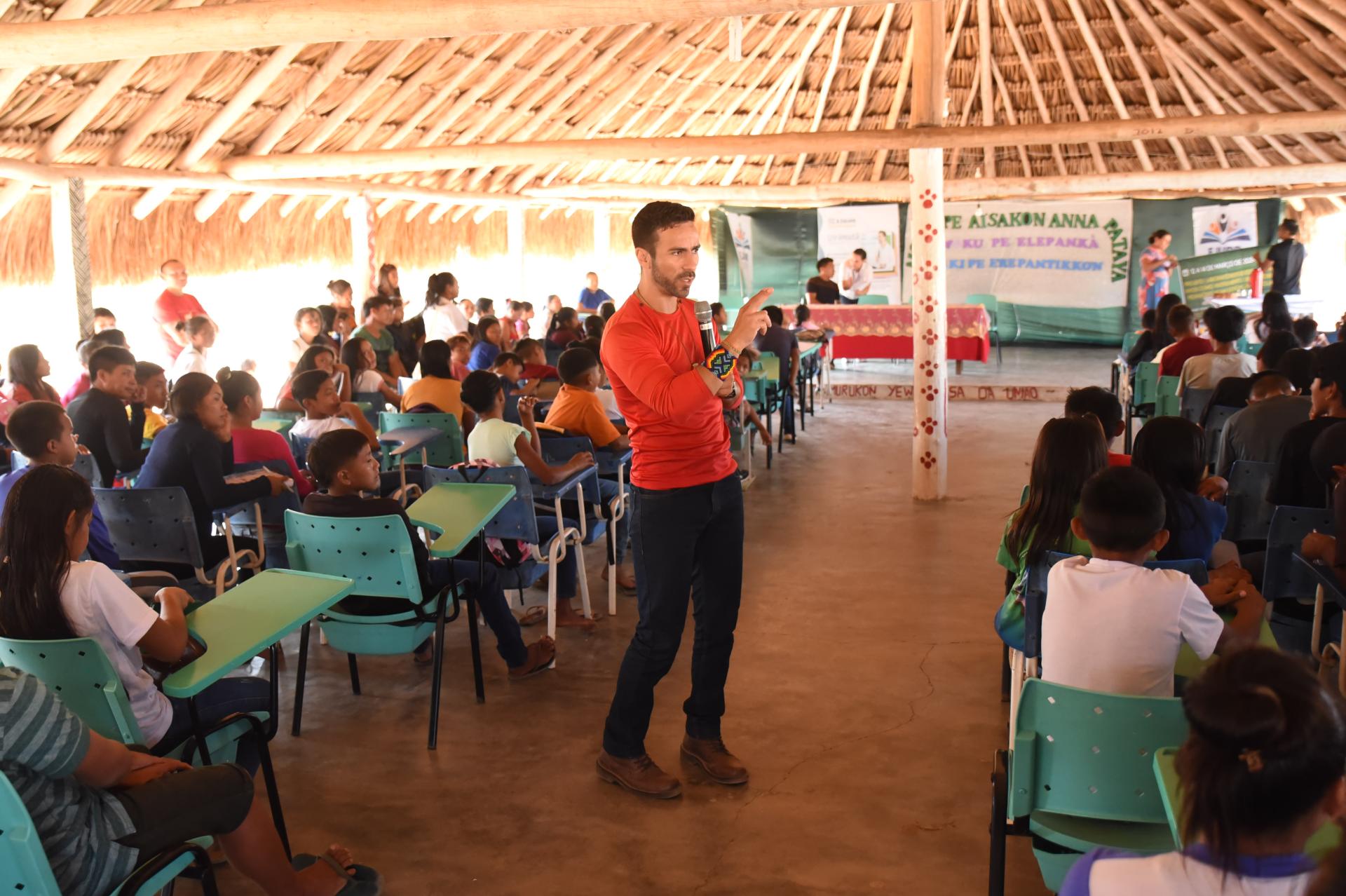 A Escola vai à Escola - Caravana do projeto realiza ações na Comunidade Uiramutã