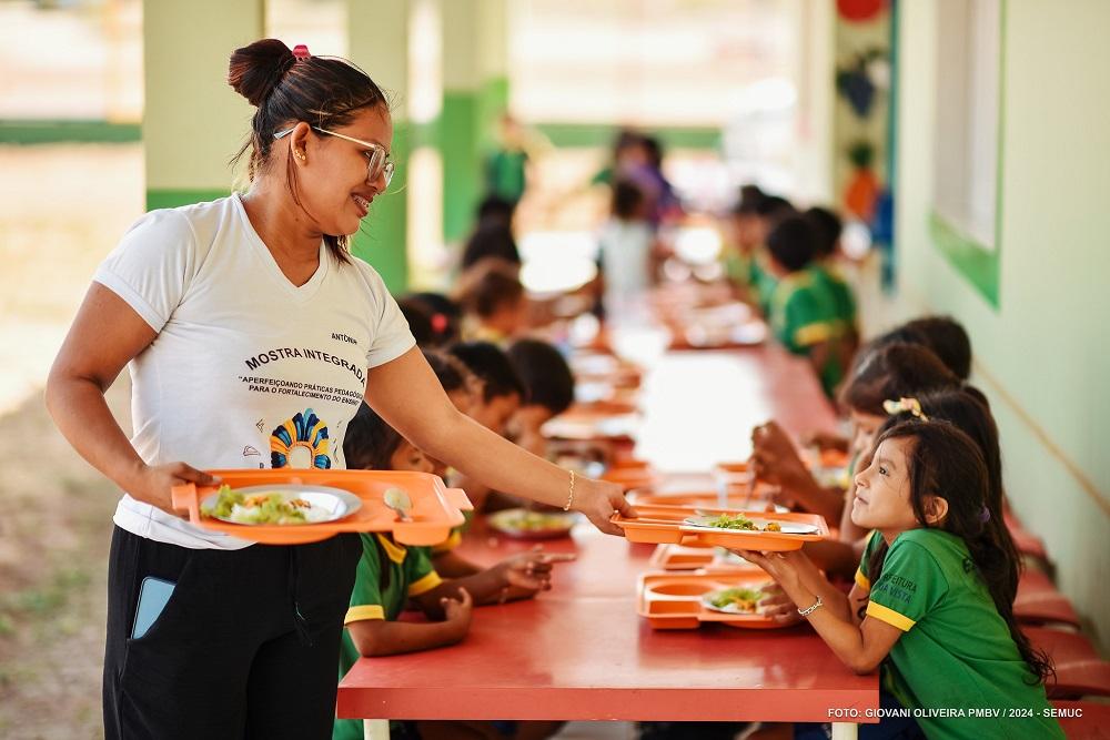 Com orientação de nutricionistas, merenda escolar de Boa Vista é símbolo de sabor e alimentação saudável