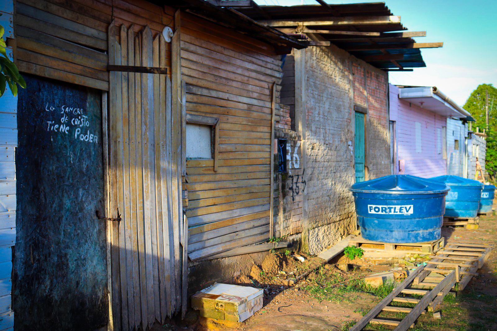 Defensoria Pública realiza acordo entre famílias  migrantes e proprietária de terreno ocupado