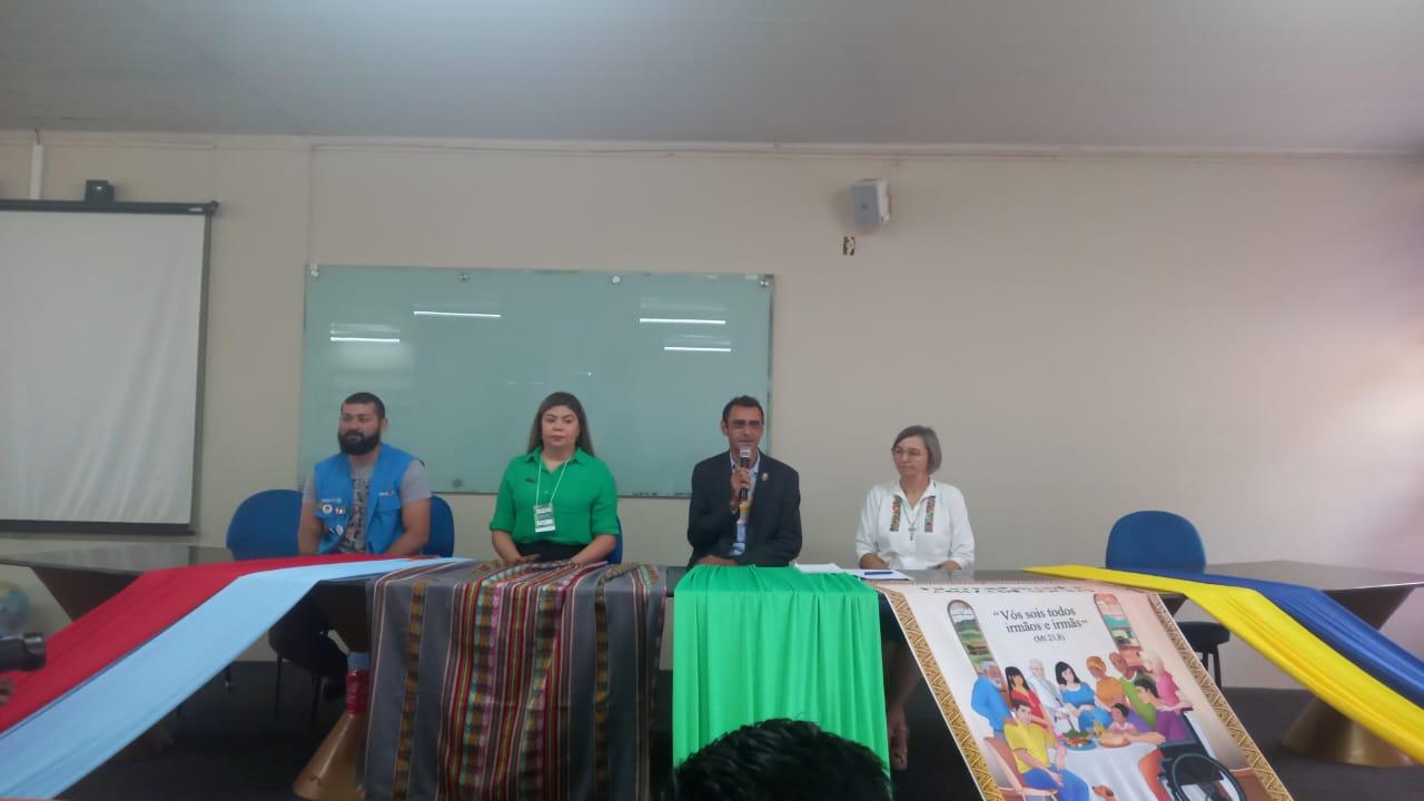 Ronildo Santos (Pirilampos), Angela Karinne Mota (Visão Mundial), José Geraldo Ticianeli (UFRR) e Irmã Terezinha Santin (SPM Regional e Caritas Diocesana-Diocese de Roraima). FOTOS: Orladys e Lelis SPM