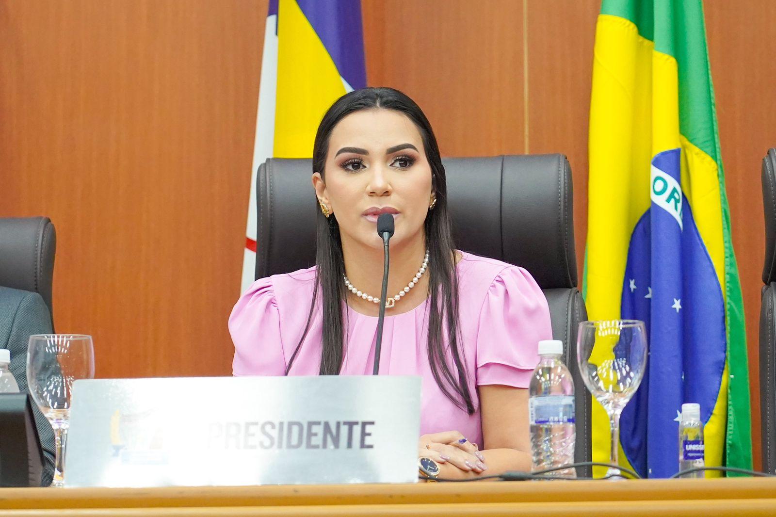 Joilma Teodora defende isenção para mulheres vítimas de violência doméstica e familiar em concursos públicos e processos seletivos