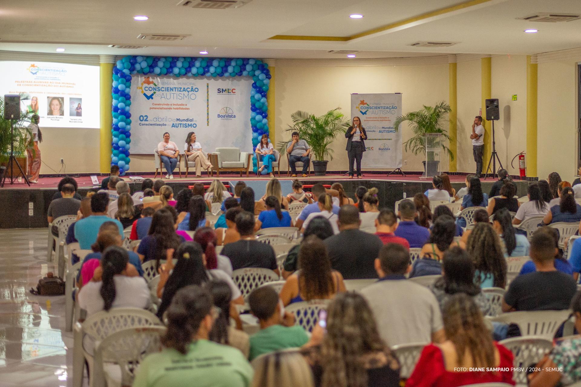 Servidores da Educação participam da 2ª Semana Municipal de Conscientização sobre o Autismo