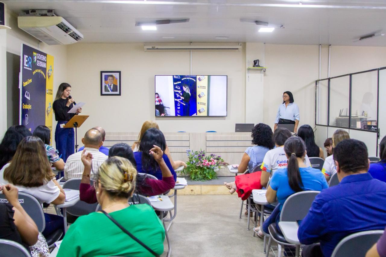 Teamarr debate políticas inclusivas em I Encontro de Conscientização sobre Autismo