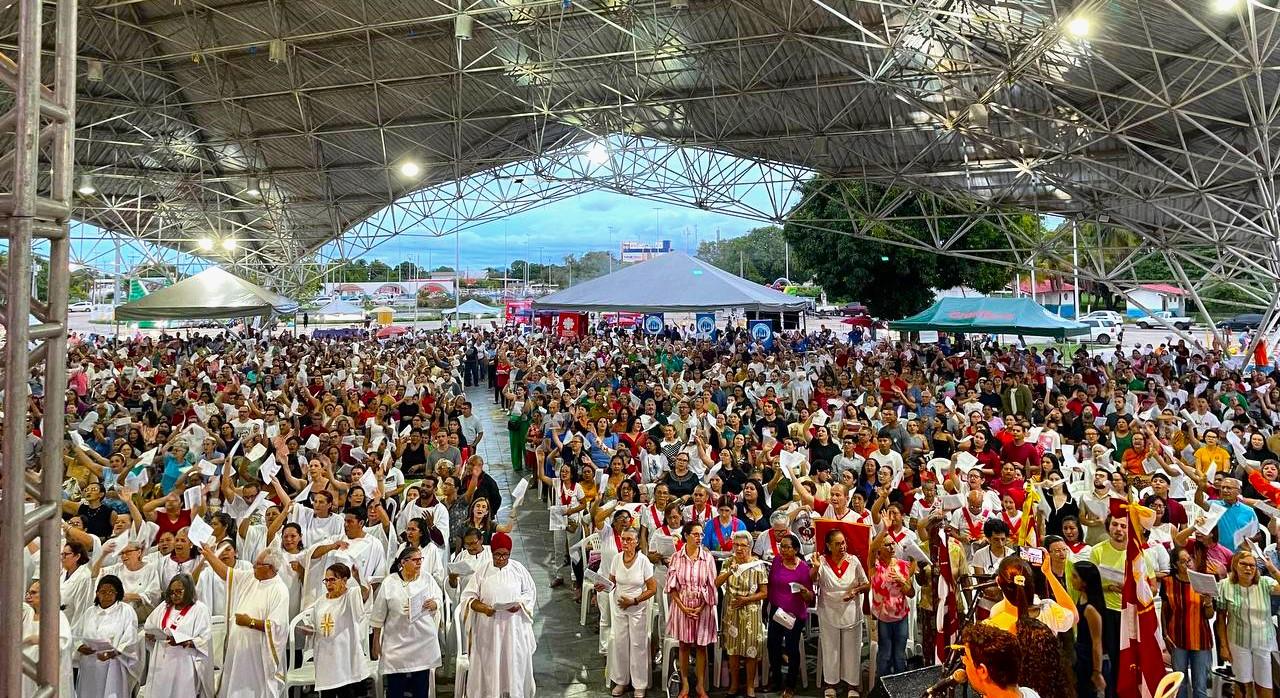 Comunidade Católica Celebra Pentecostes com Grande Festa no Parque Anauá