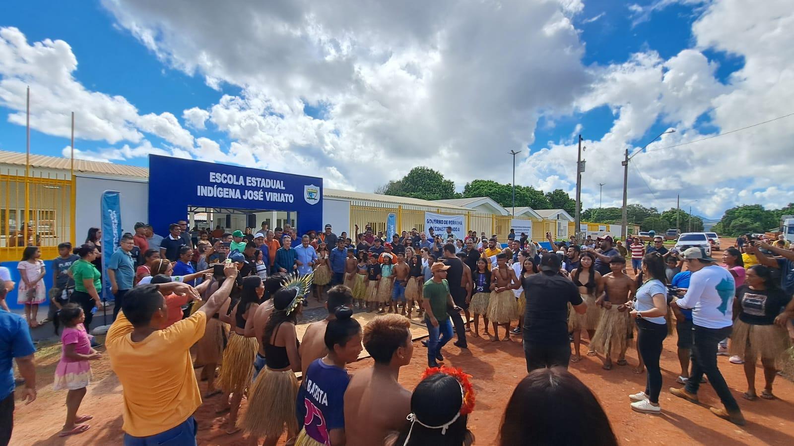 Comunidade indígena Raposa recebe escola completamente reformada depois de 22 anos sem manutenção