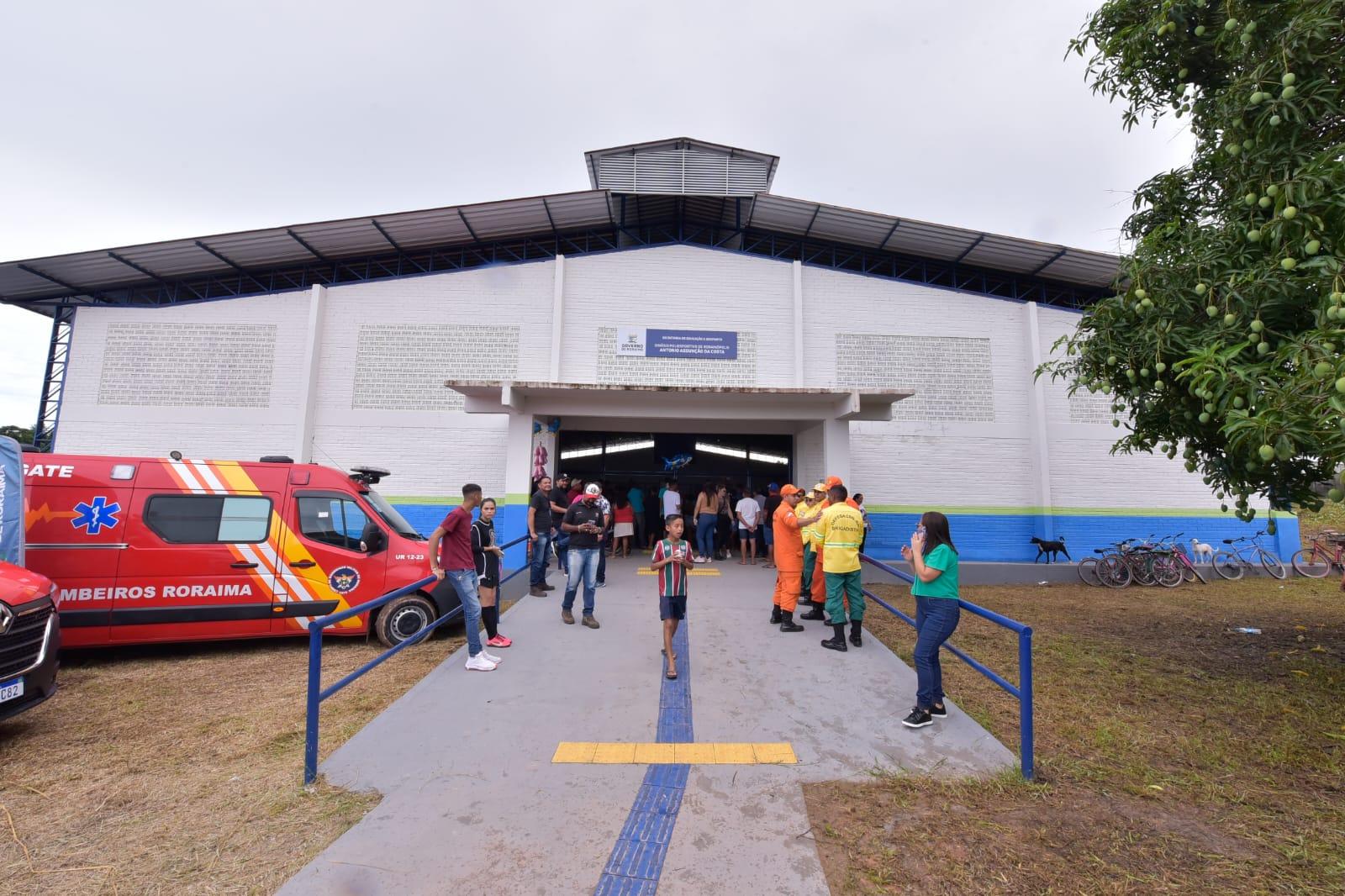 Escola Estadual na Vila do Equador e Ginásio Poliesportivo da sede do município são reinaugurados