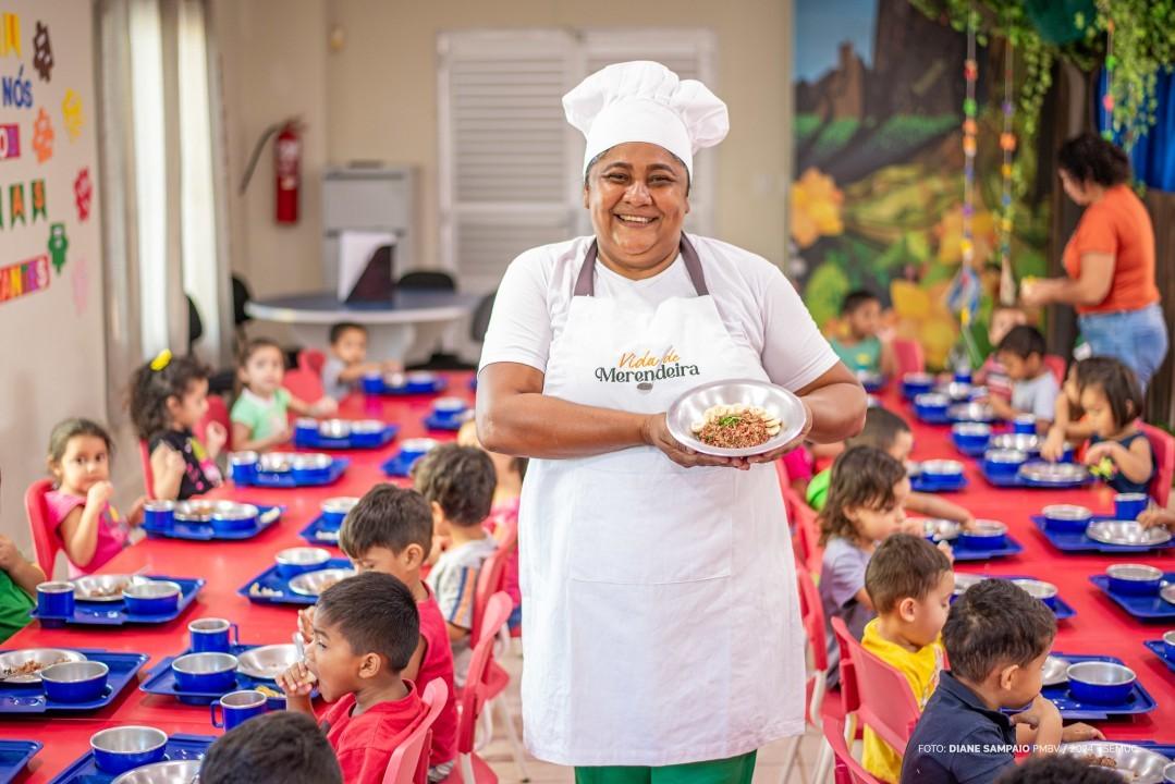 Merendeira de escola municipal é selecionada para participar de reality show nacional