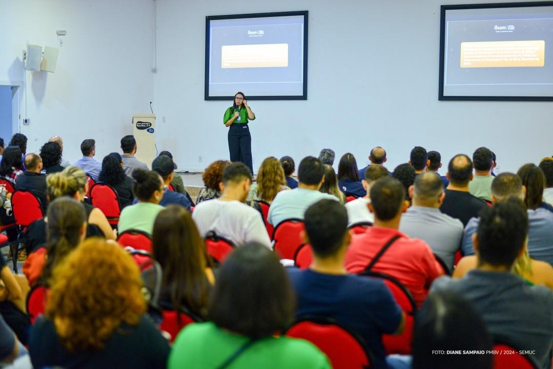 Prefeitura impulsiona alunos rumo ao conhecimento e aprendizado por meio de cursos gratuitos do CCTI