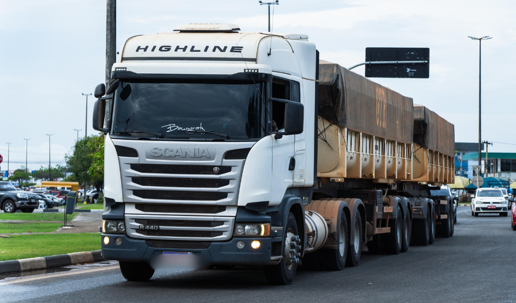 Circulação de caminhões em vias comerciais de Boa Vista é regulamentada