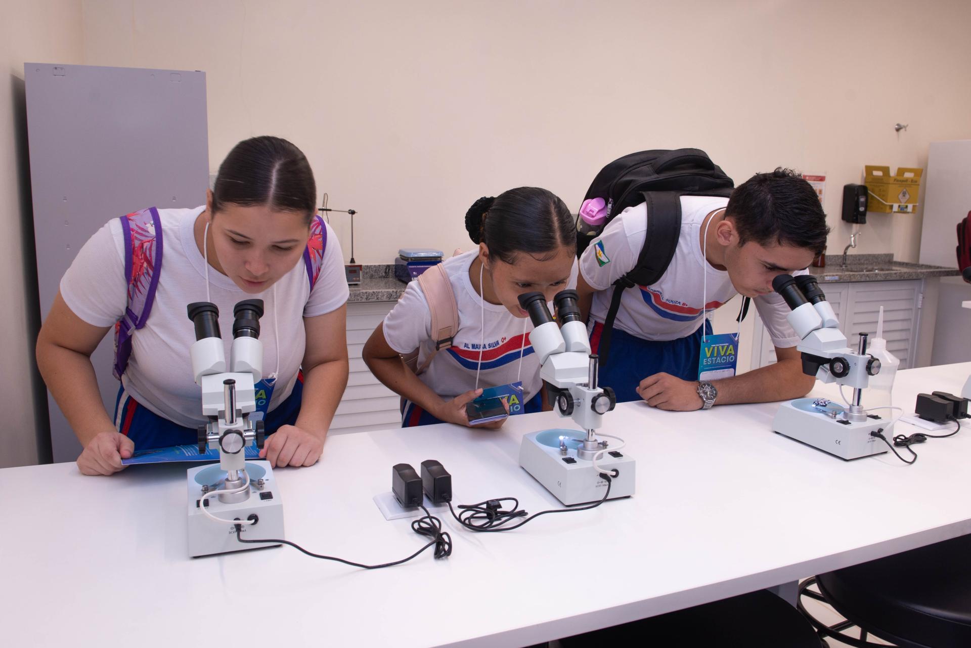 Feira de Profissões da Estácio espera receber 5 mil estudantes do ensino médio nesta sexta-feira (18)